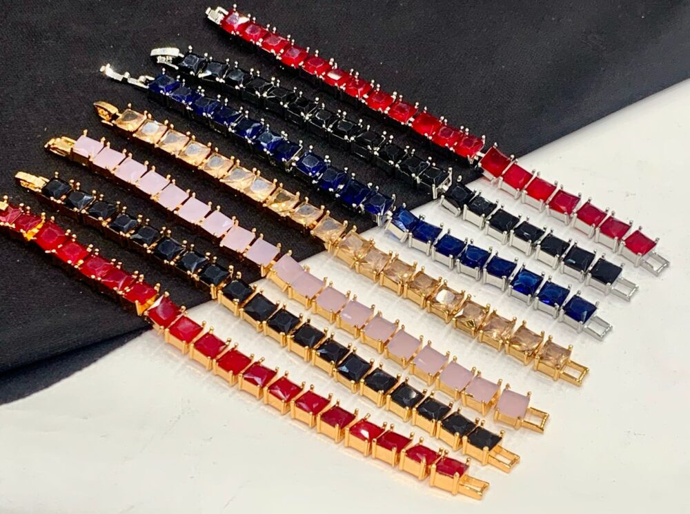 Gold zircon bracelet D50