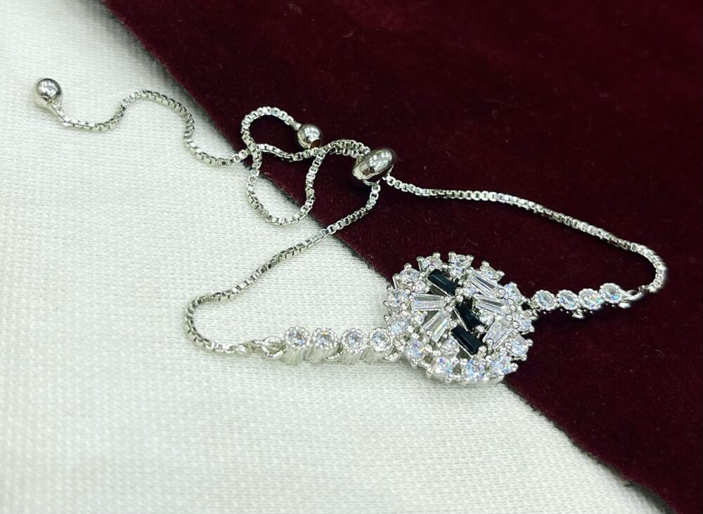 Silver bracelet B20