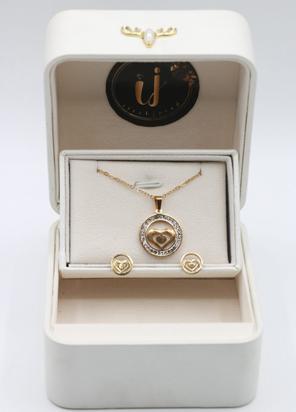 Pendant set