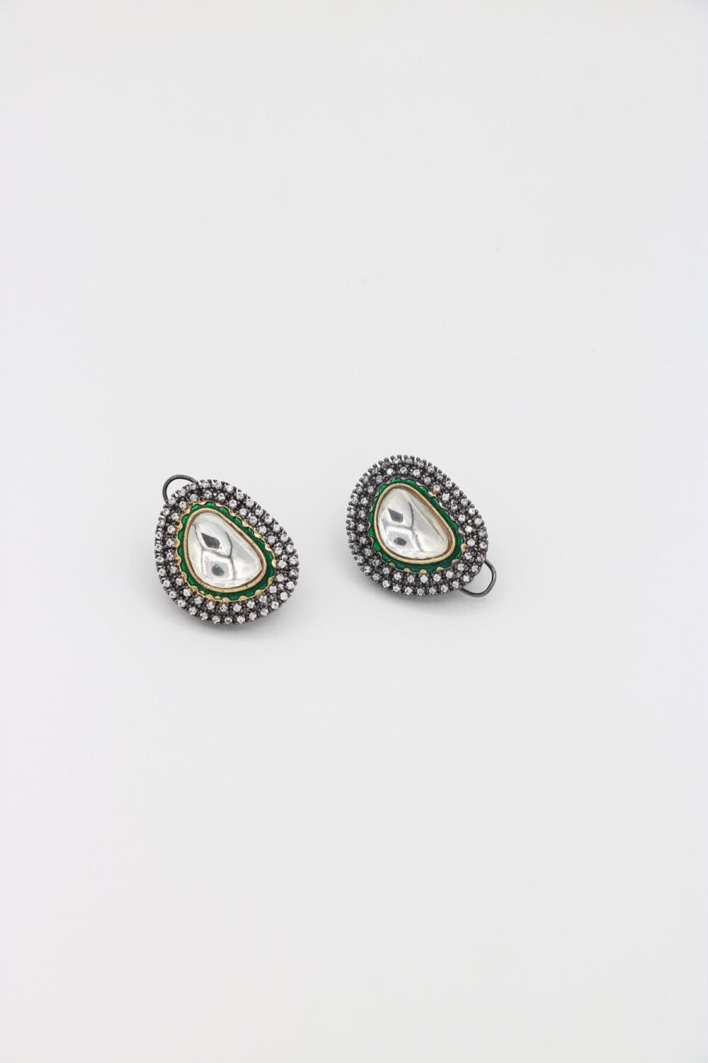 Diamond studs - Image 2