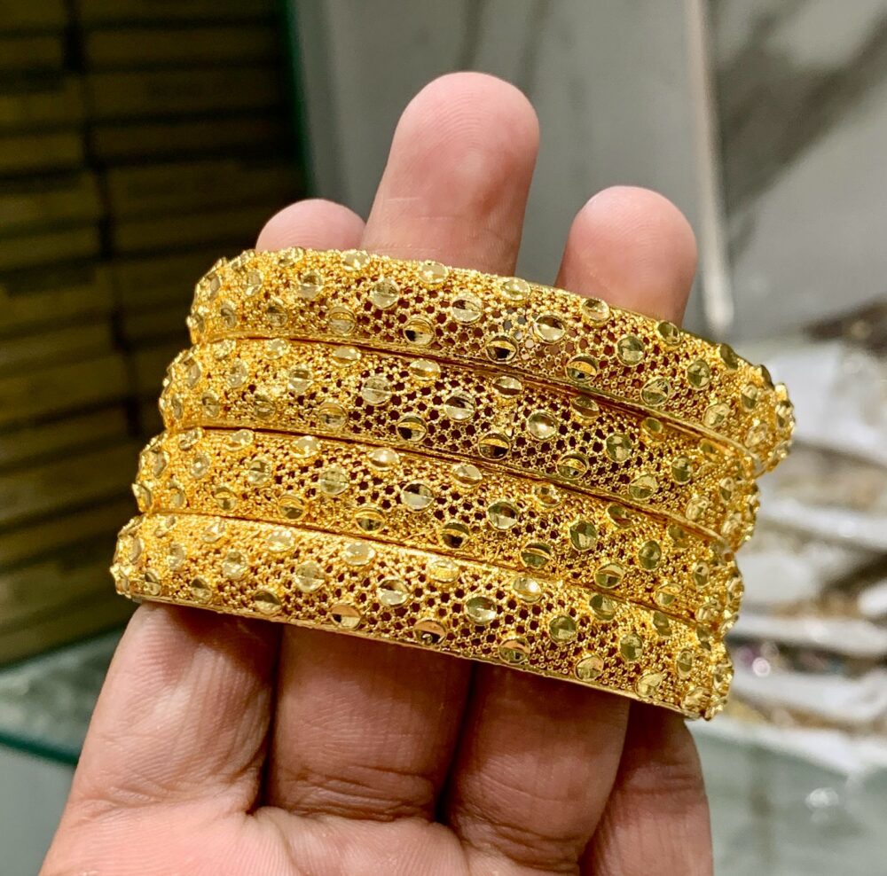 Gold bangles set D00