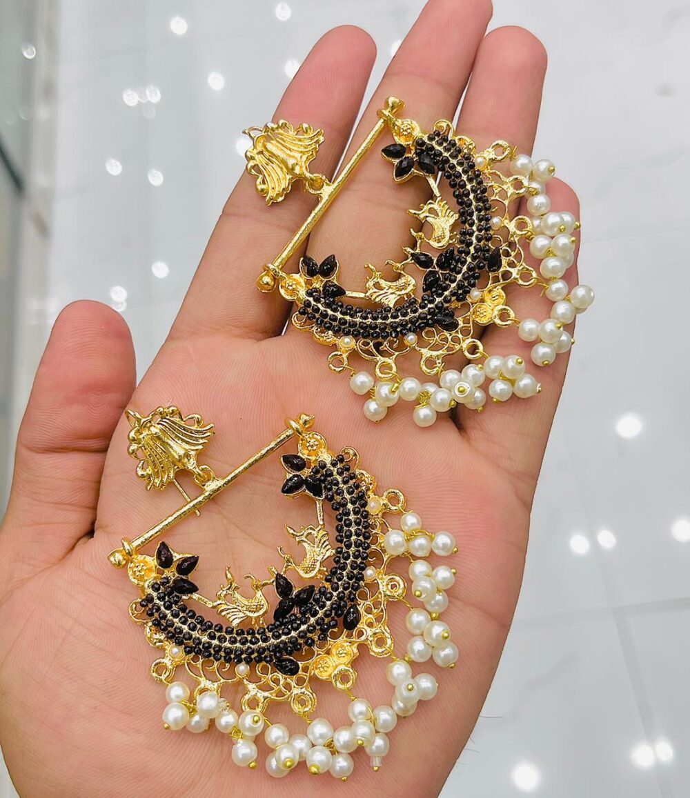 Morni earings C00