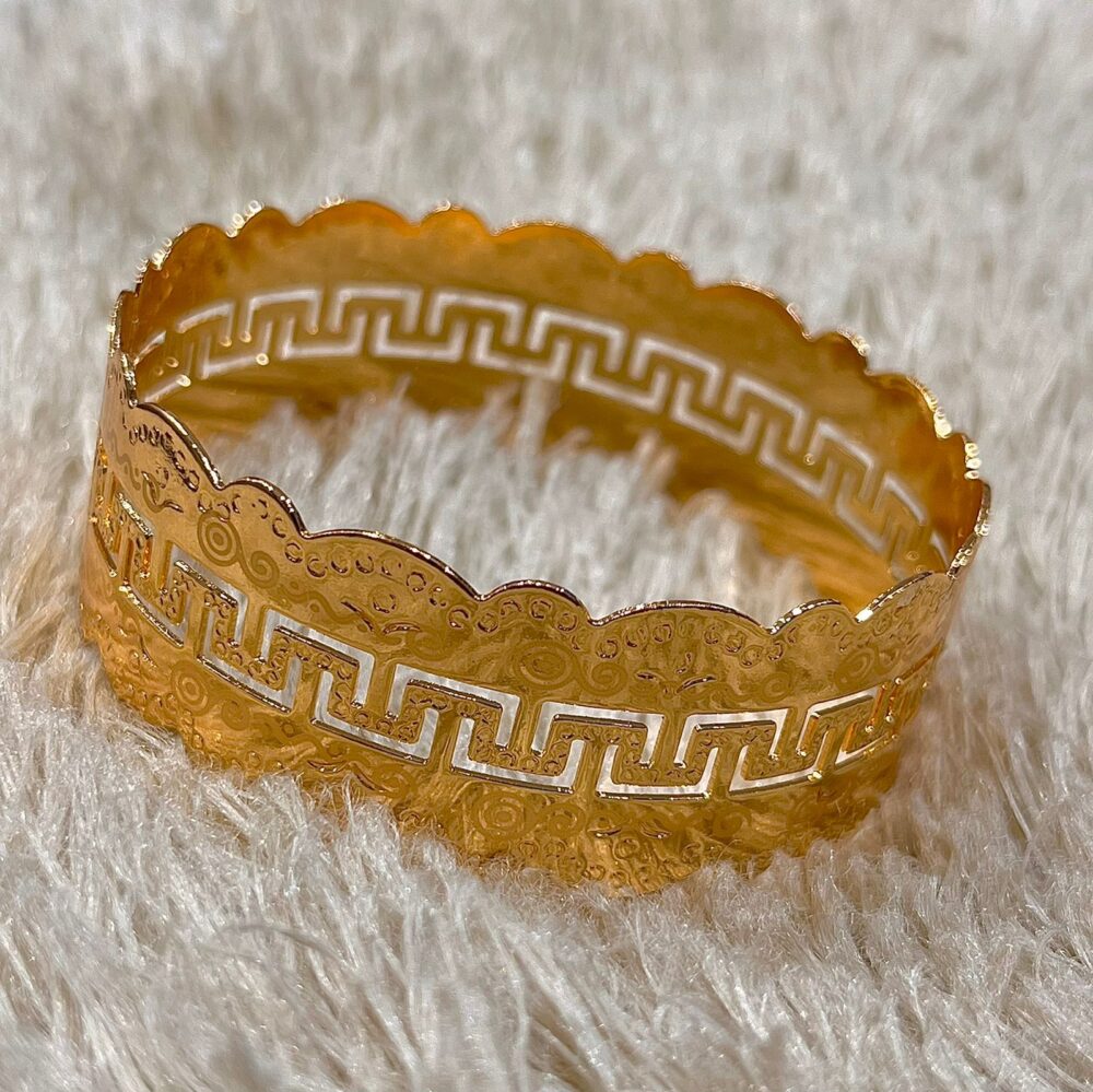 Gold bangles A80
