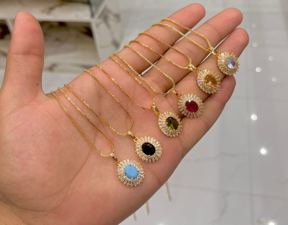 Gold pendant B45