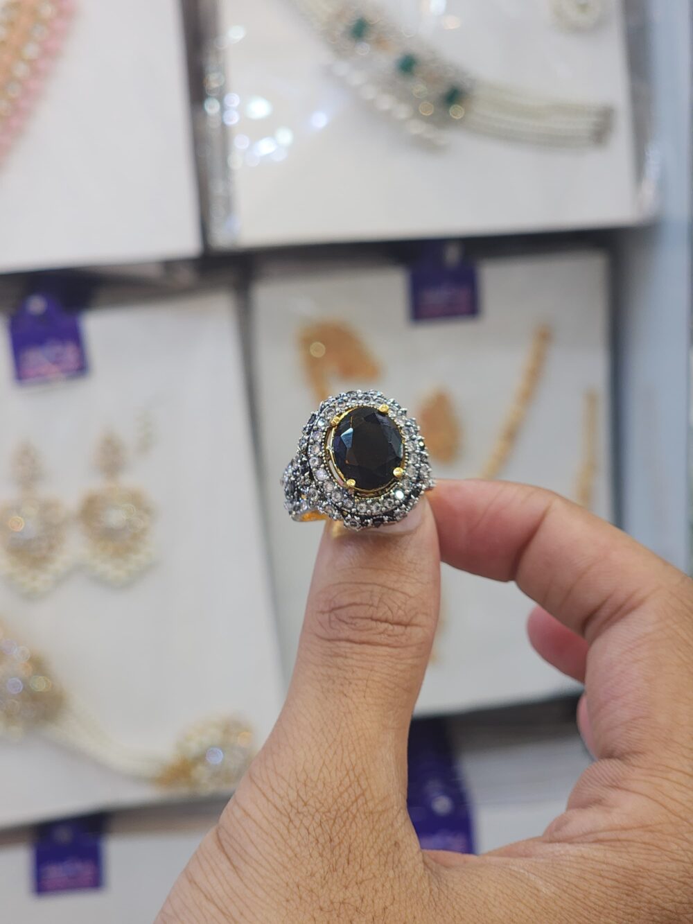 Zircon Stone Ring E20 - Image 5