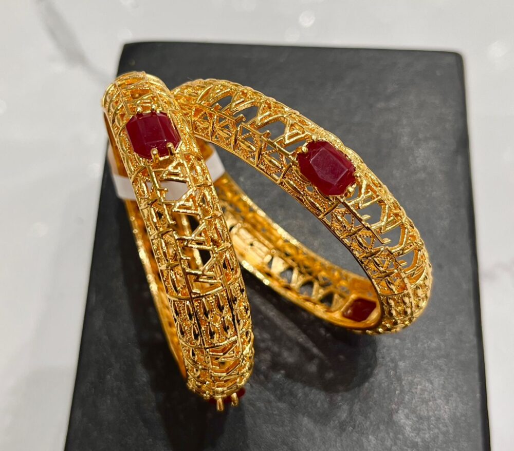 Gold Bangles C40