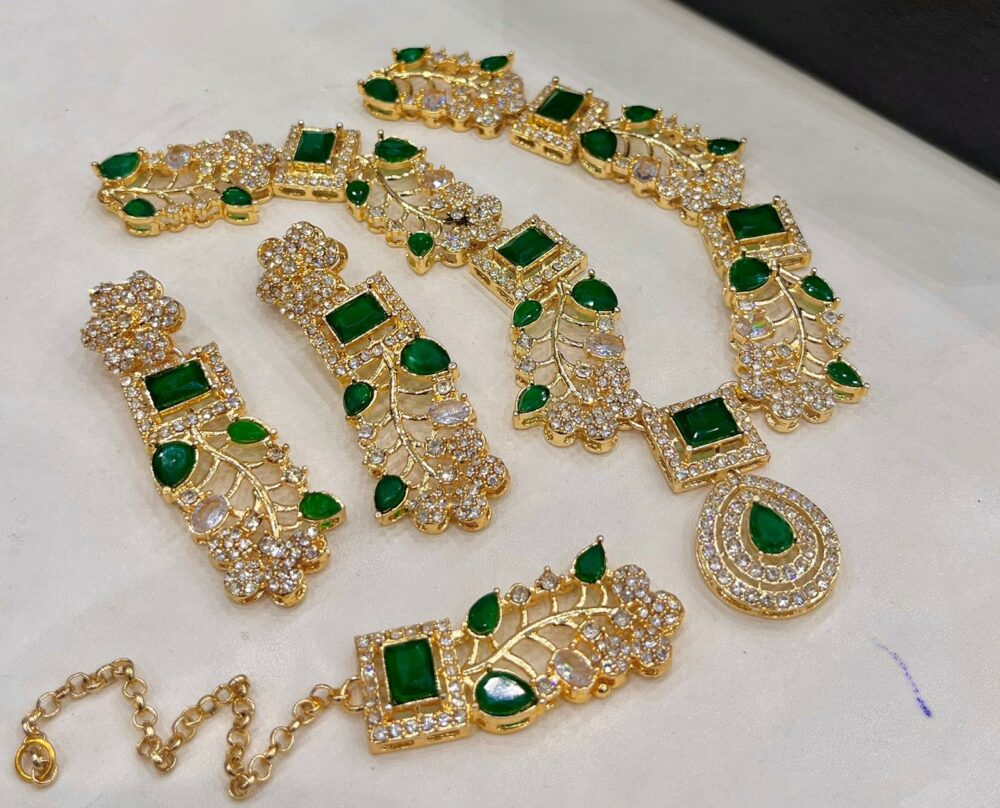 Zircon Set