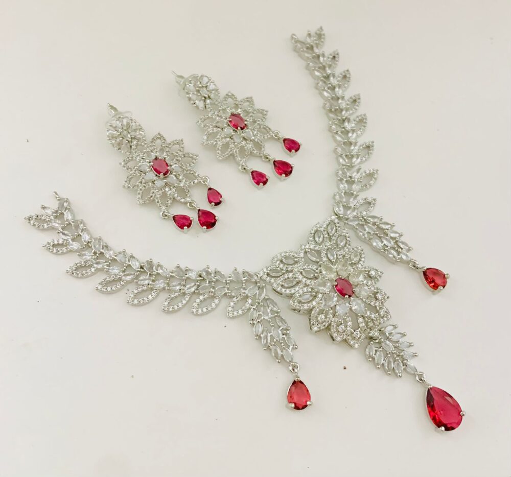 Zircon Diamond Set